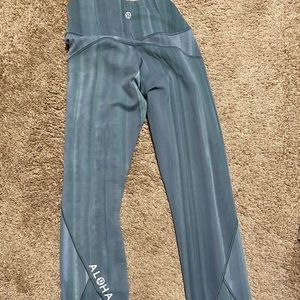 Lululemon Aloha Hawaii Edition-Invigorate tights